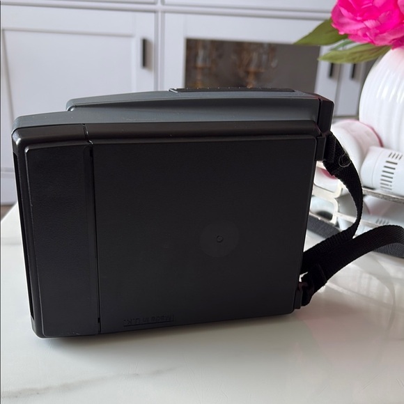 Polaroid Impulse Instant Camera - Black - Picture 5 of 5